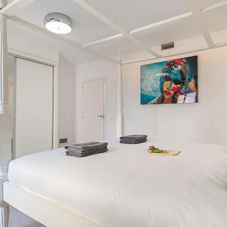 Apartment Chicago - Puerto Banus