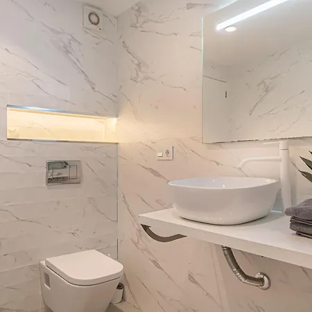 Chicago - Puerto Banus Apartment